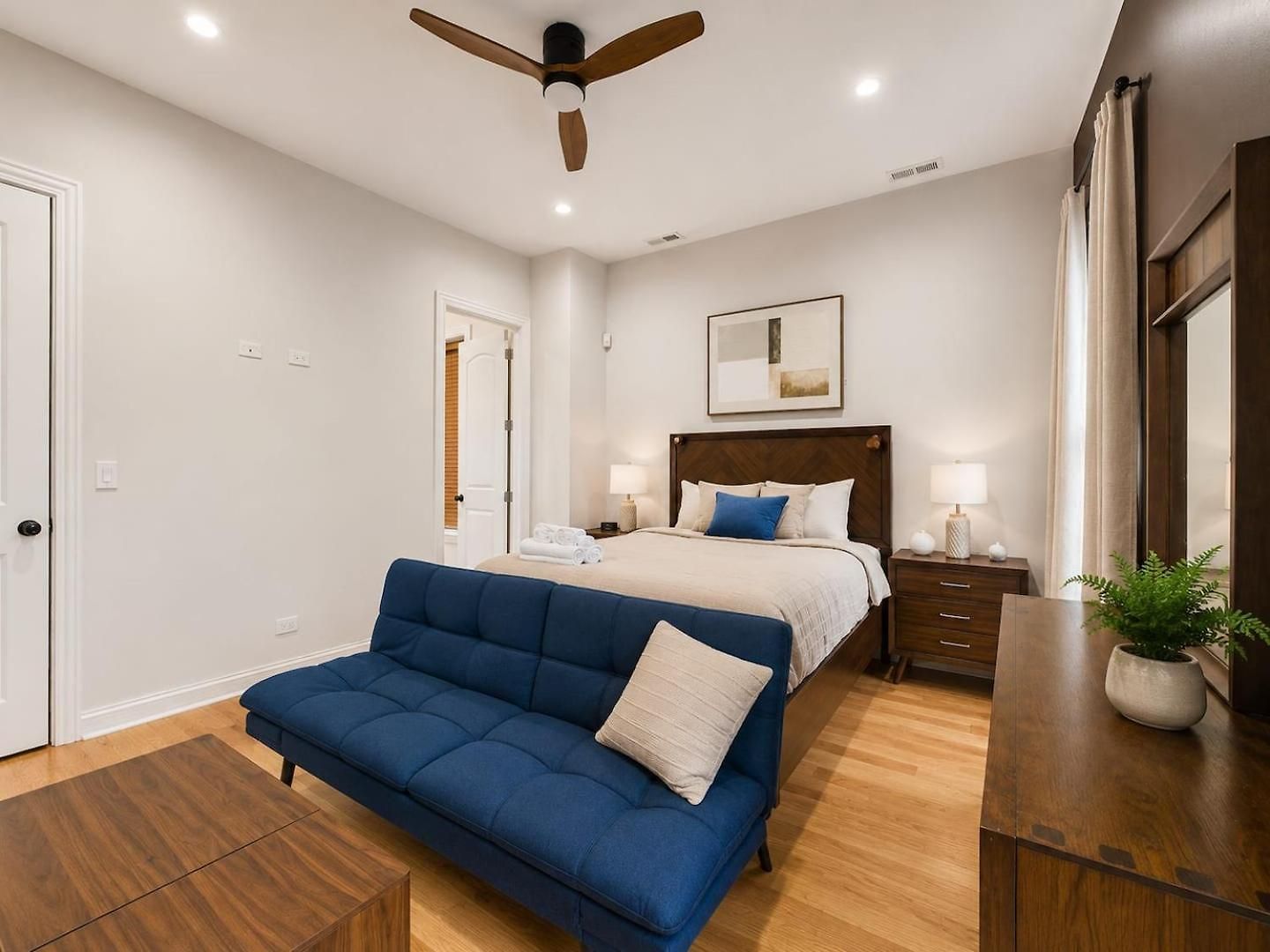 Apartment Spacious 3br Near Hyde Park Garage Pets *