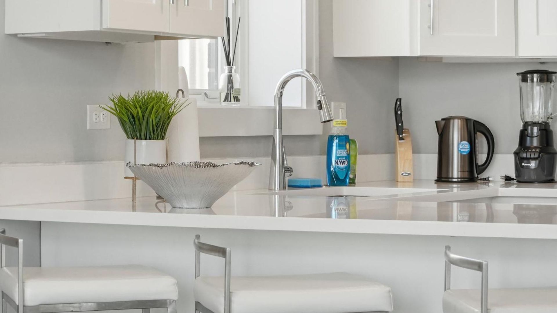 Elegant Oasis 2 Bed 2 Bath Near Downtown And United Center Apartment Chicago