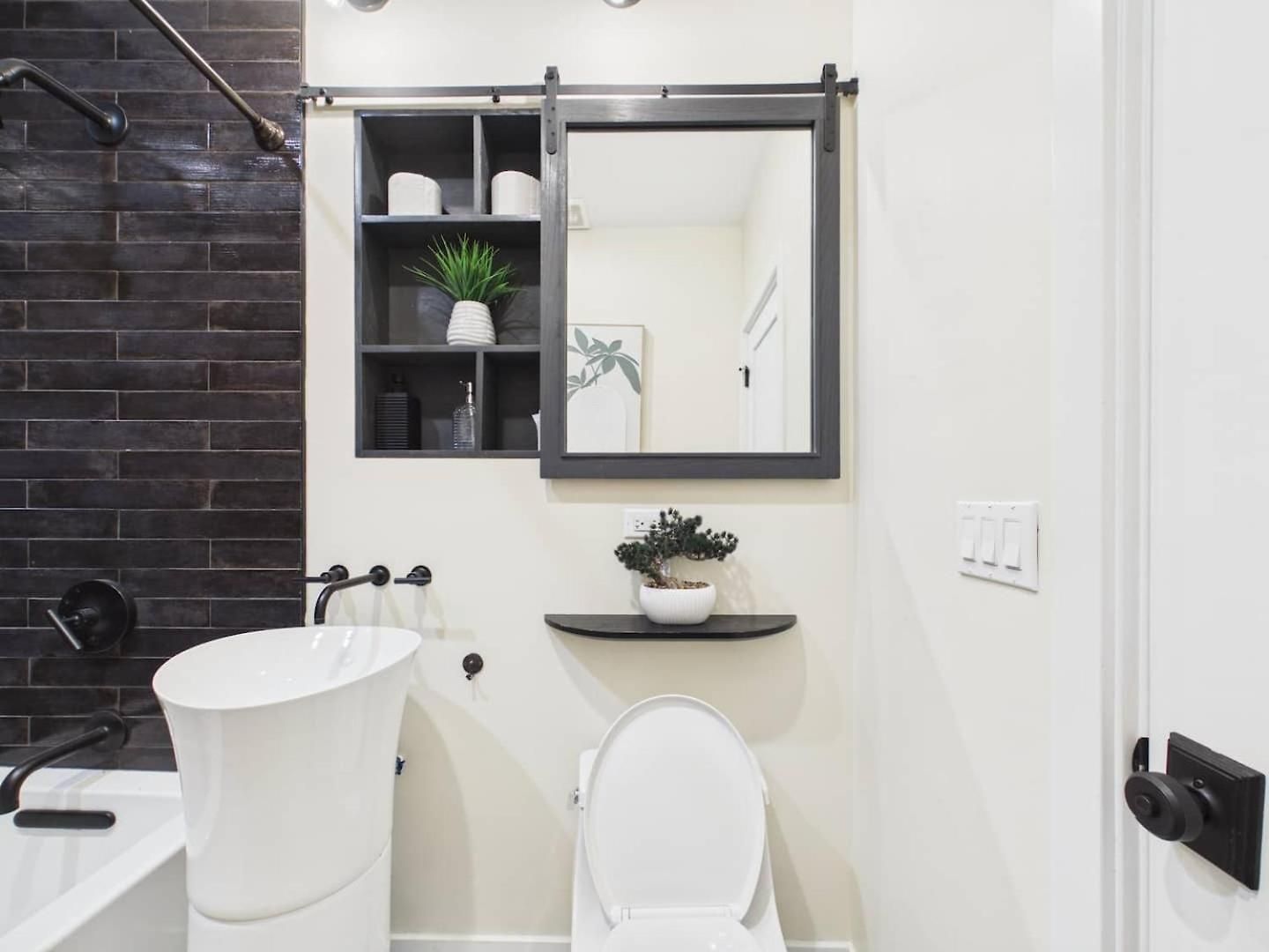 Apartment Modern Zen Retreat Mins From Downtown *