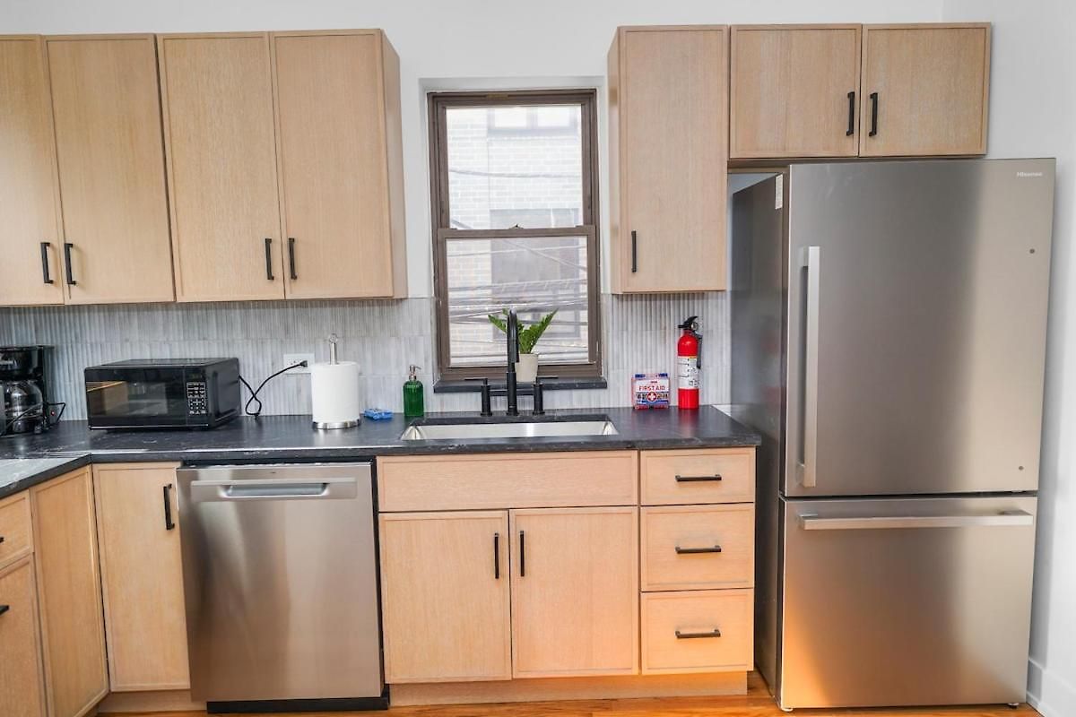 Stylish Brand New 3br Near West Loop And Fulton Market