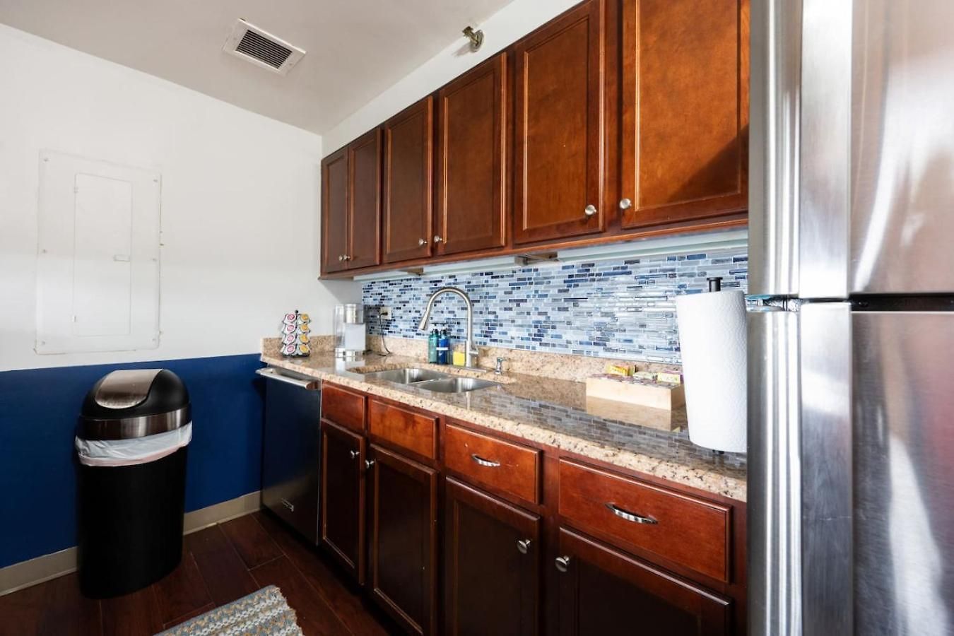 Vintage Downtown Penthouse, Gym & Balcony #6 * Chicago