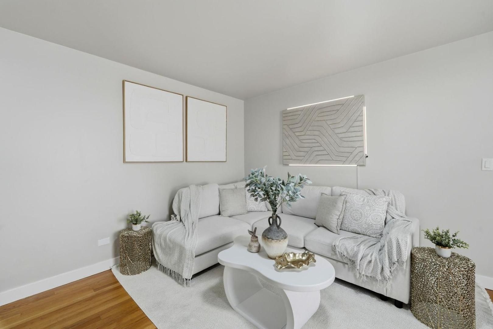 Apartment 3br Near O'hare • Office • Coffee Bar • Sleeps 9