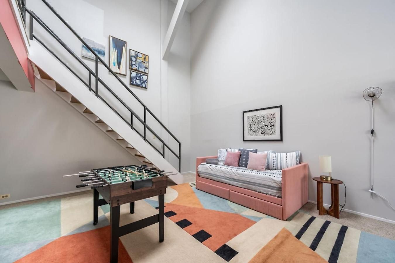 Spacious Downtown Penthouse Vintage, Gym & Balcony #3 Apartment *