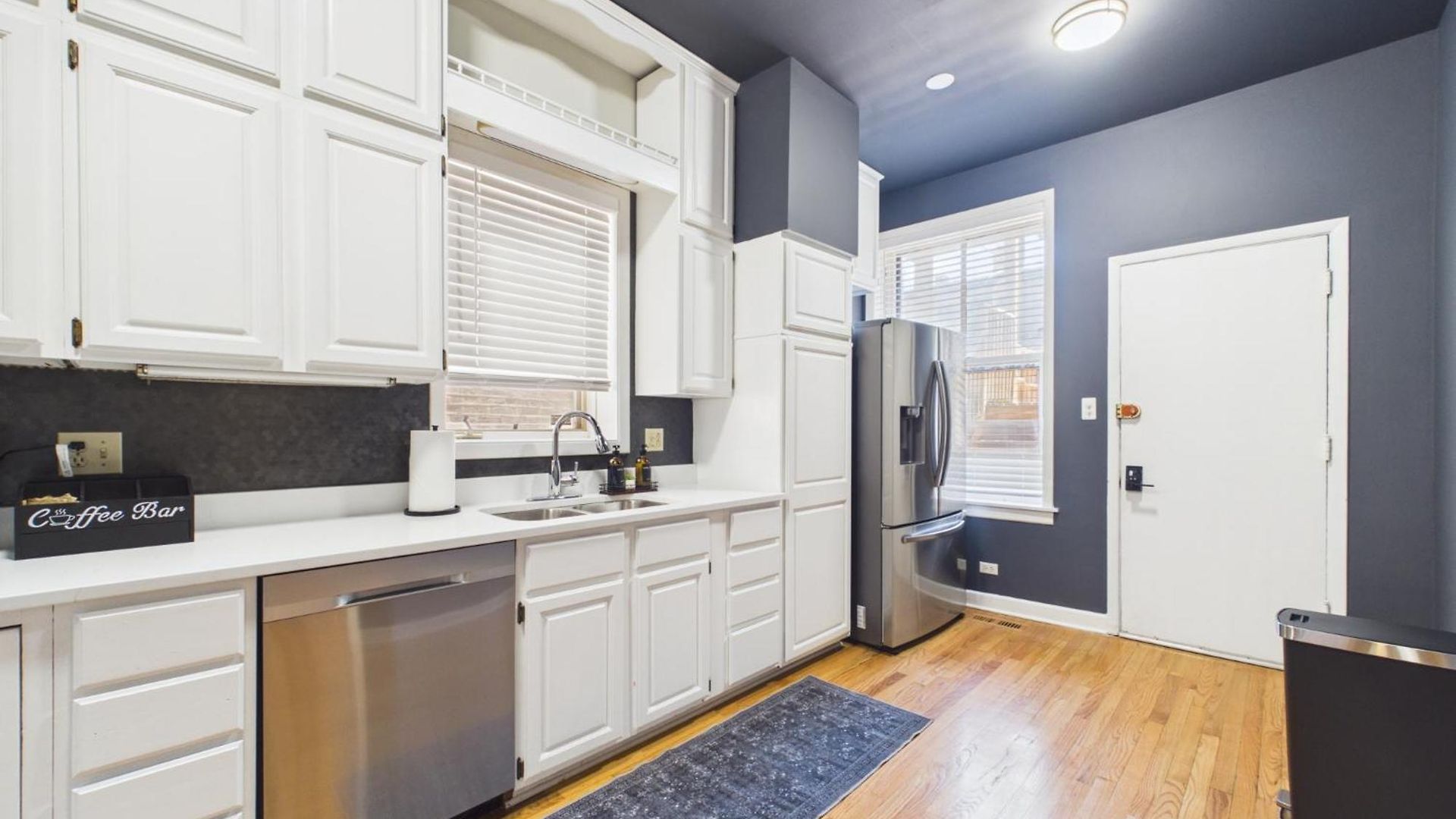 The Dakin Estate 4br Art Deco Speakeasy Duplex Chicago