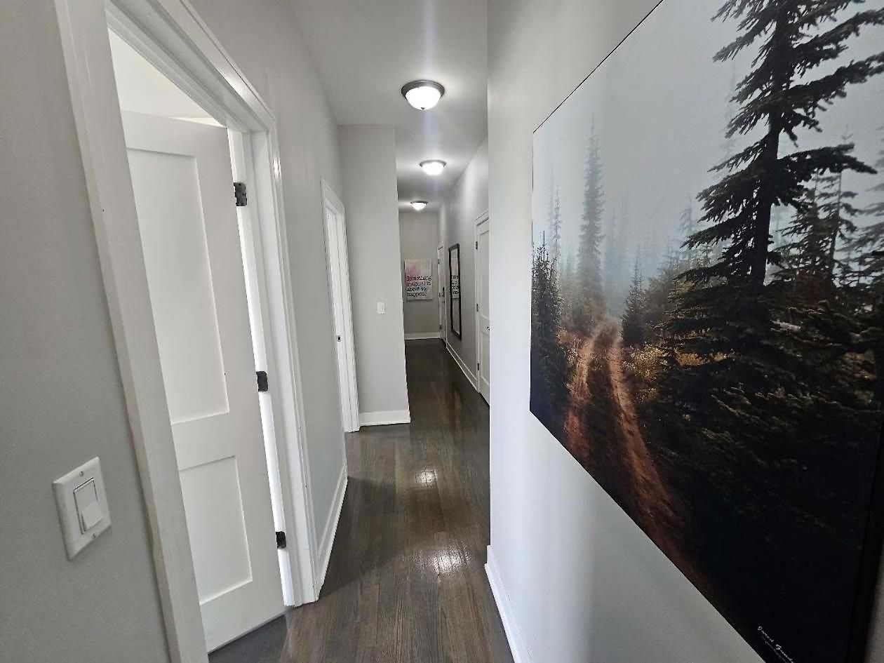 Spacious Modern Pilsen Retreat Sleeps 8 Near Downtown Apartment *
