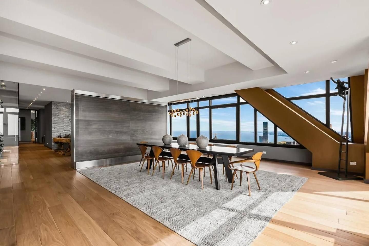 Apartment Expansive Views Of Michigan Chicago