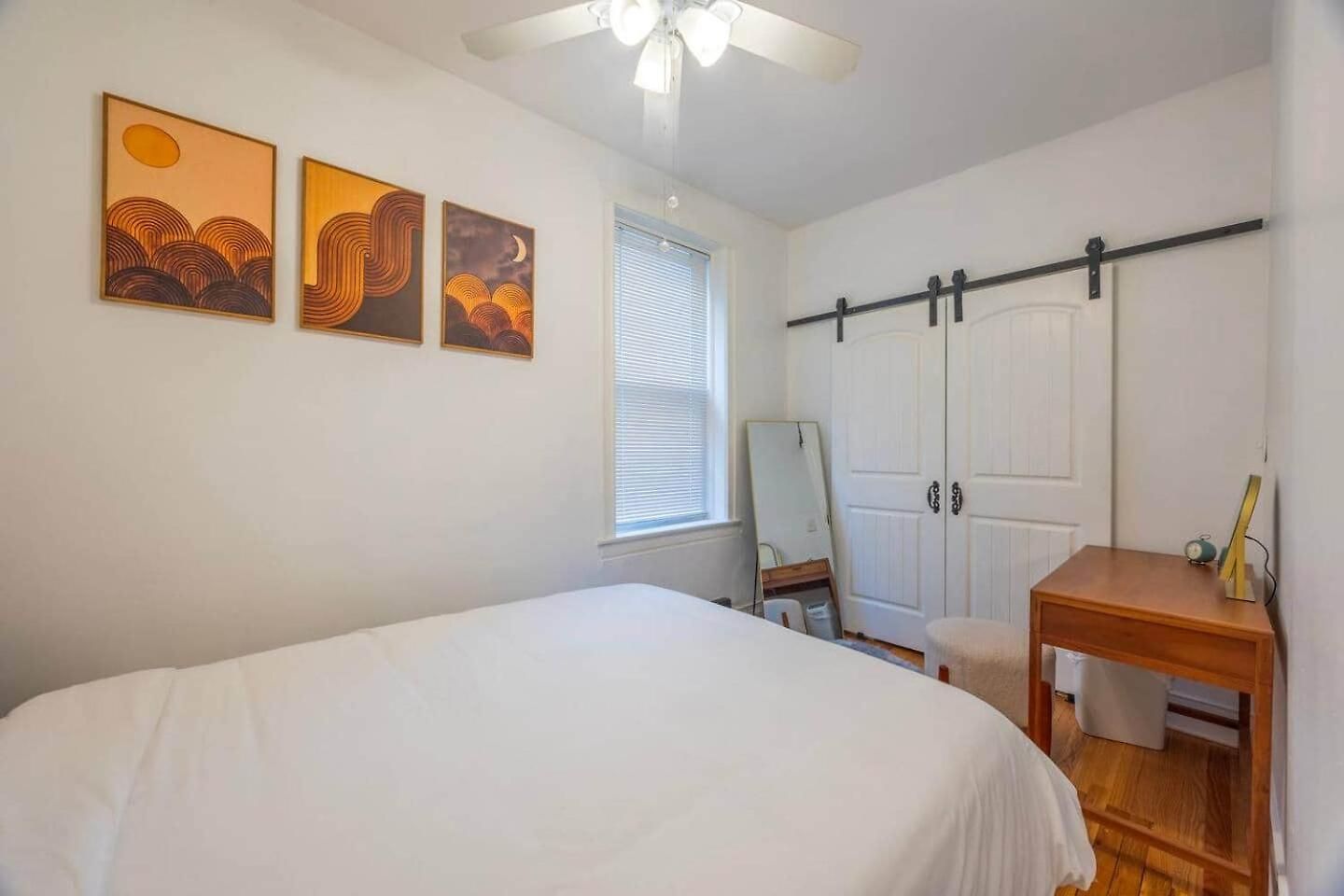 Modern 2br Avondale With Free Parking Near Cta Apartment