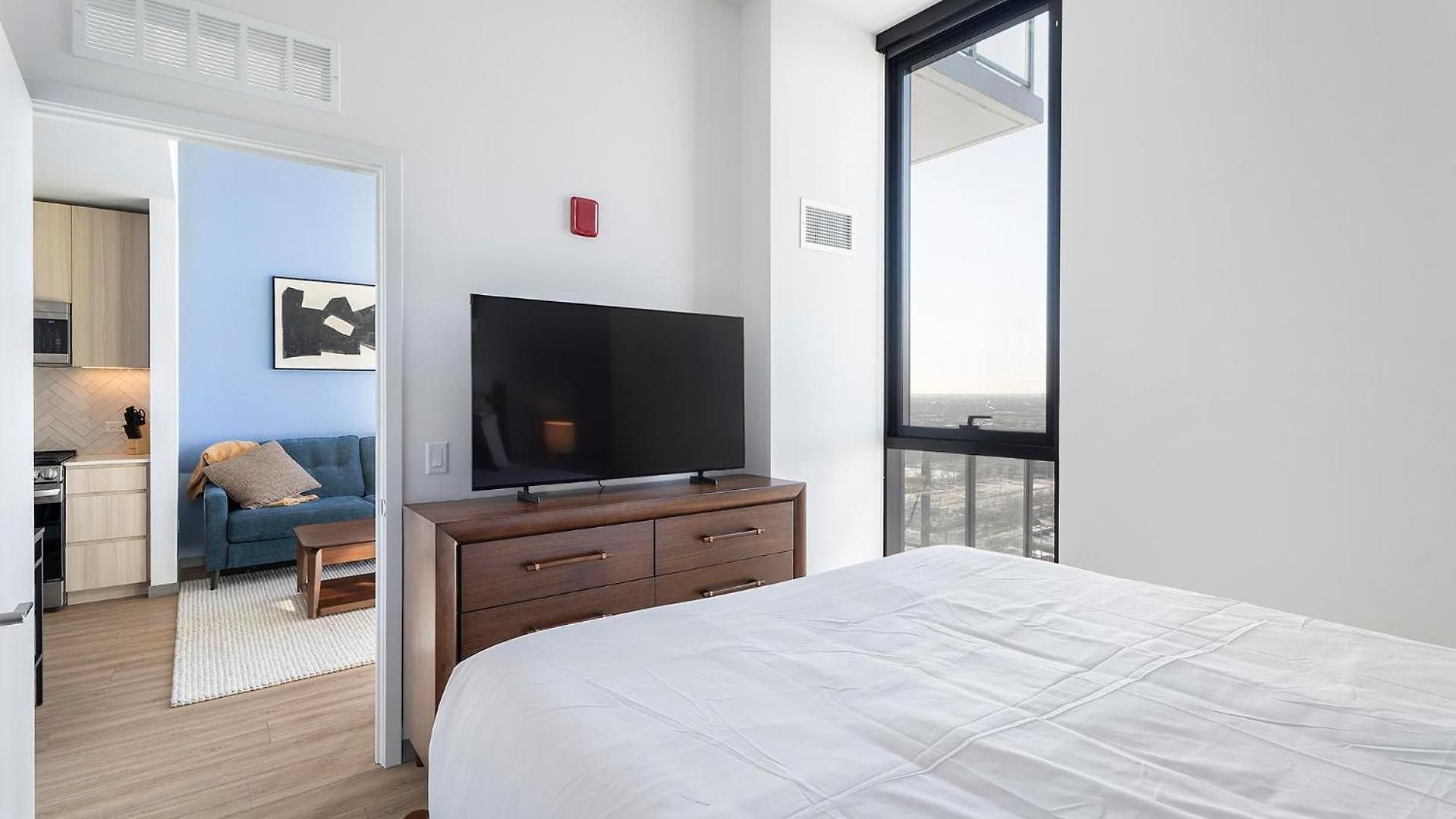 Landing Incredible 1bd Gym Pool Apartment *