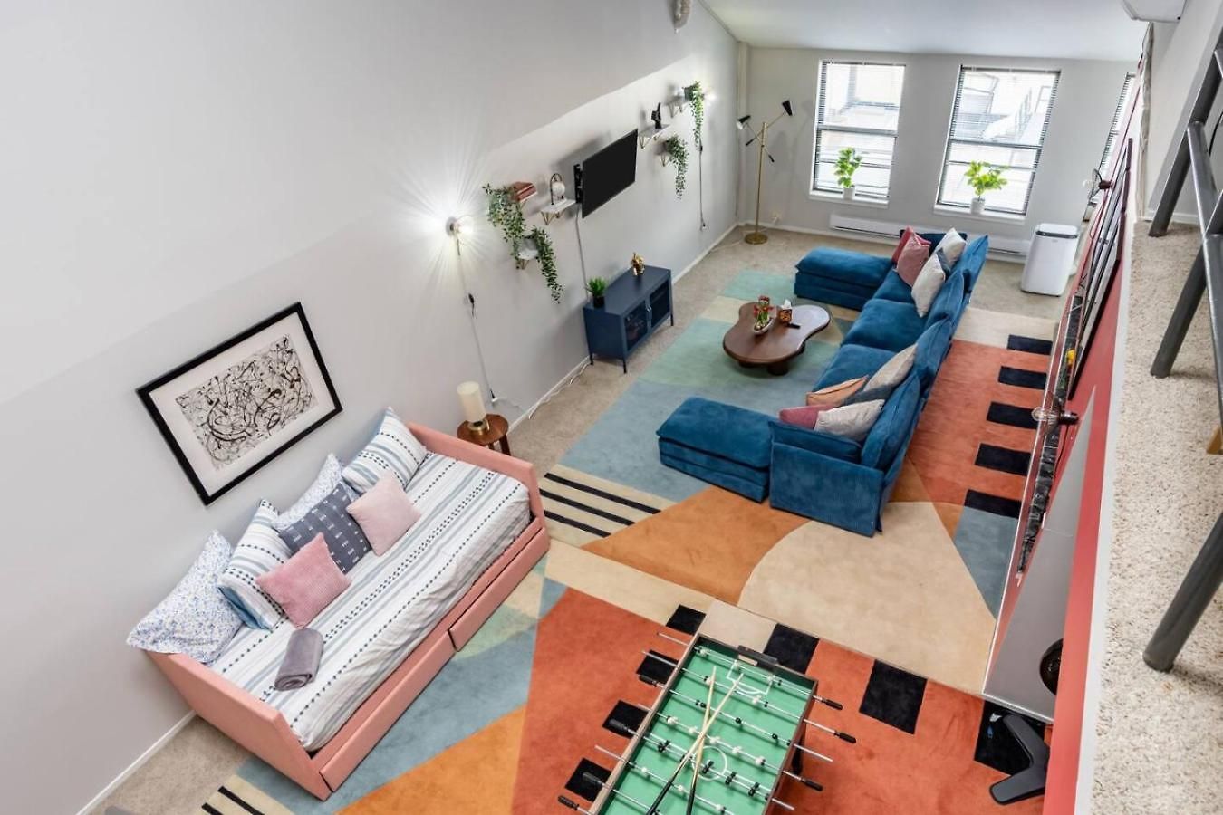 Spacious Downtown Penthouse Vintage, Gym & Balcony #3 Apartment