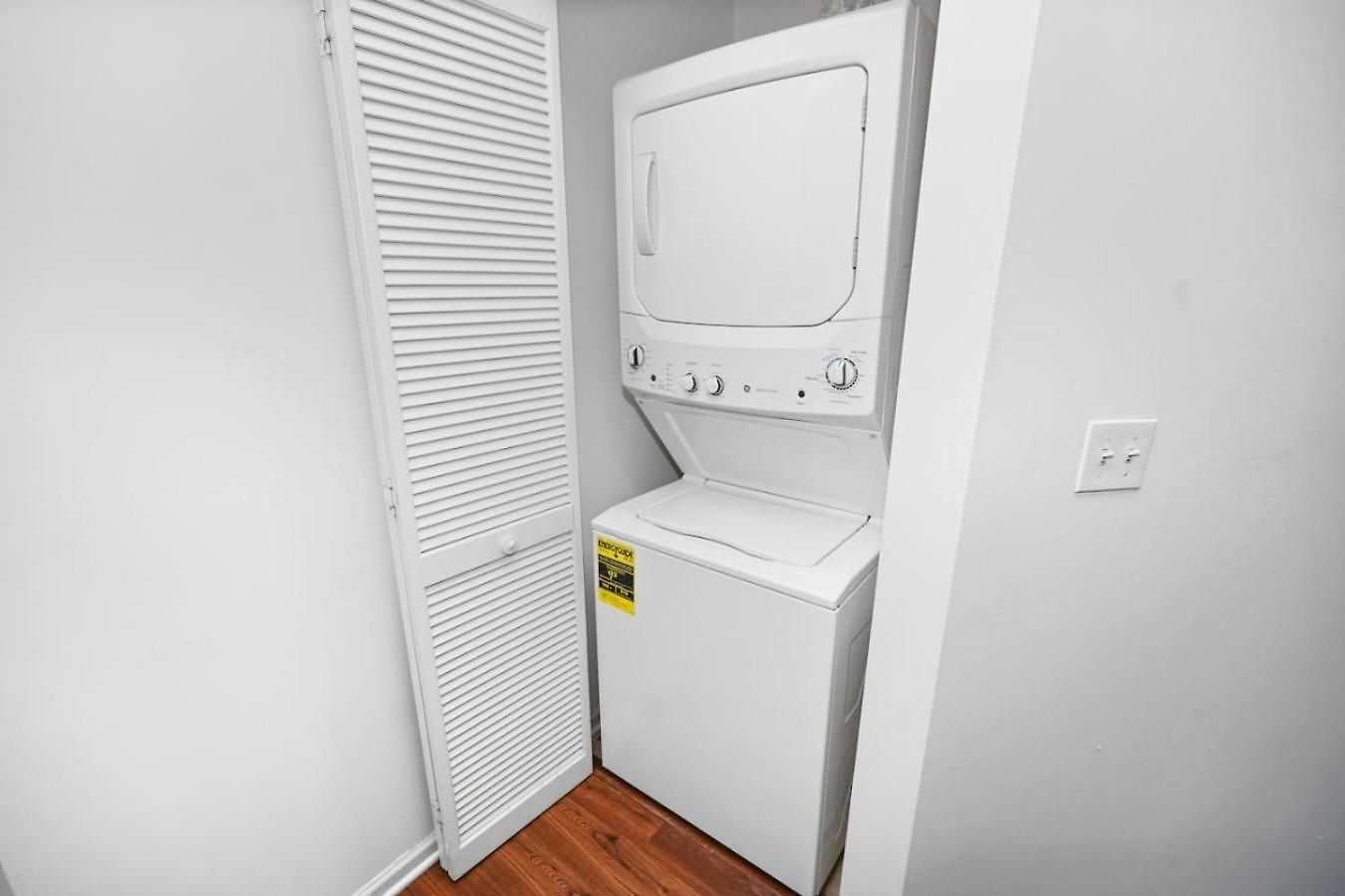 Apartment 29th Floor 2br With Balcony And Gym Chicago
