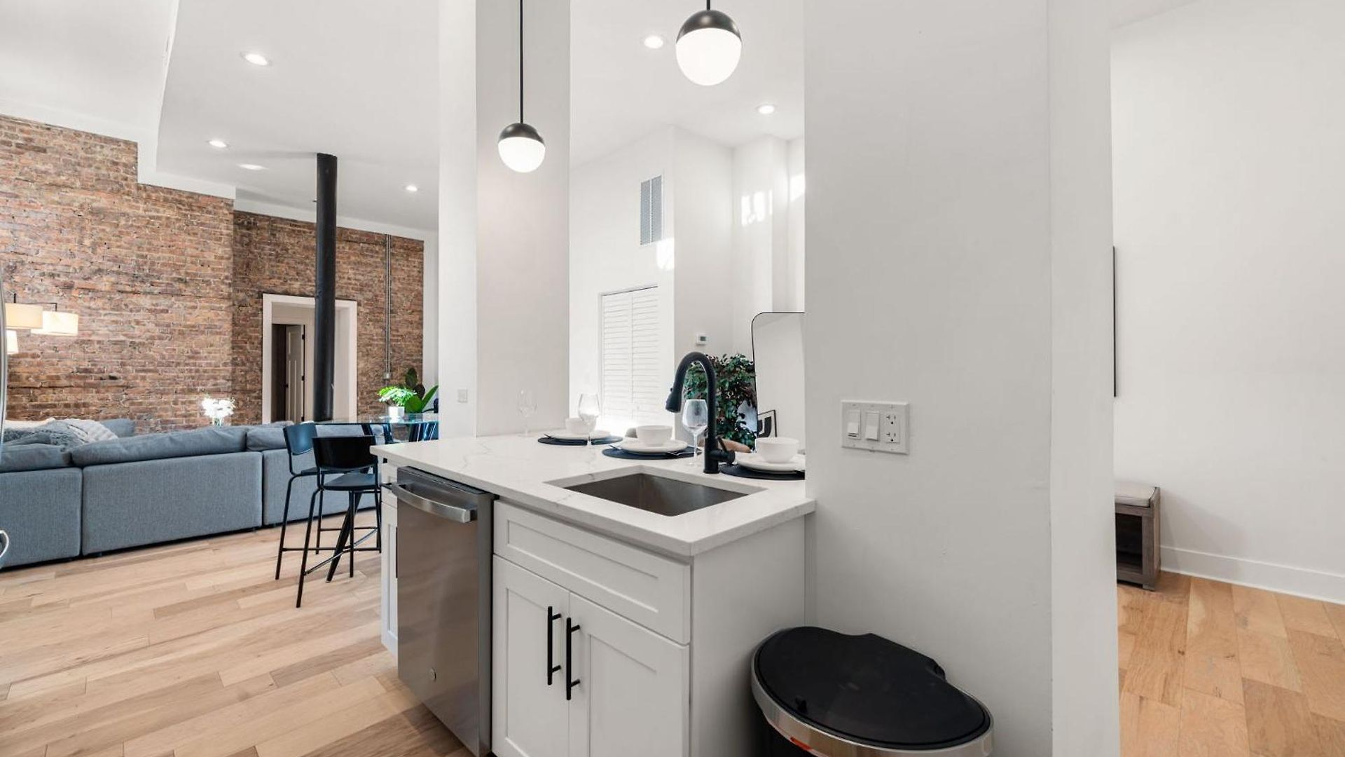 Apartment Spacious 3bd West Town Next To Kasama