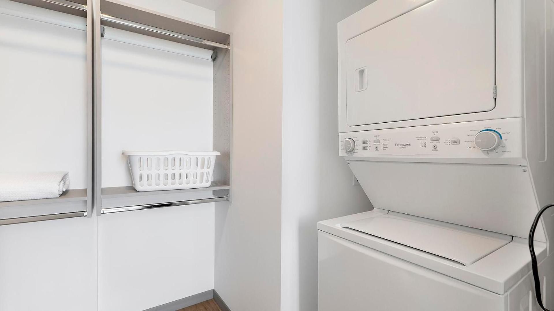 Apartment Landing Incredible 1bd Gym Pool *