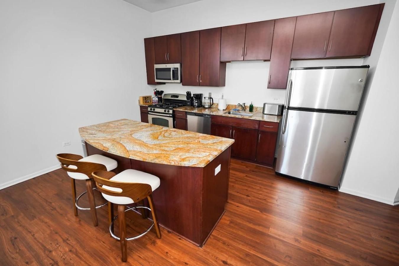 Apartment 29th Floor 2br With Balcony And Gym Chicago
