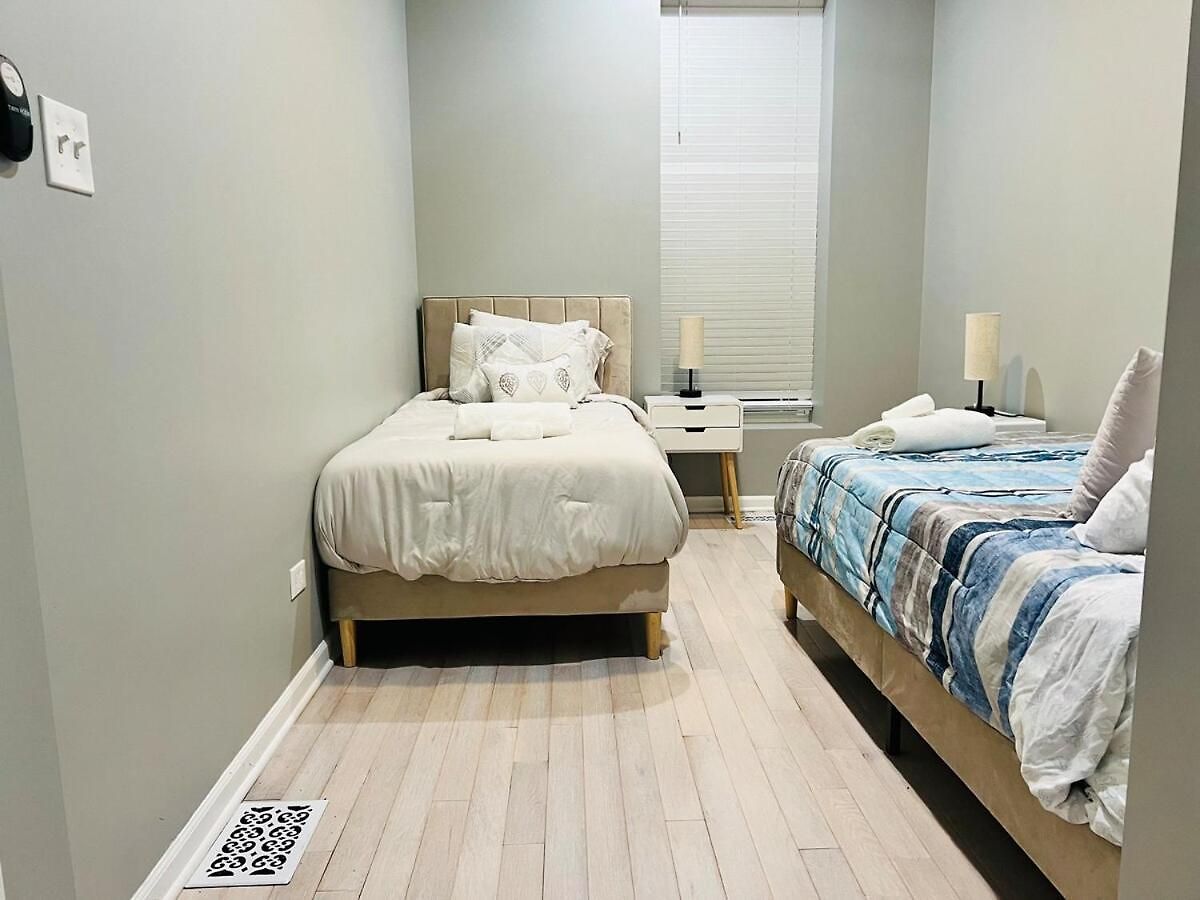Modern 4br-3ba Near Public Transit And Wfh Chicago