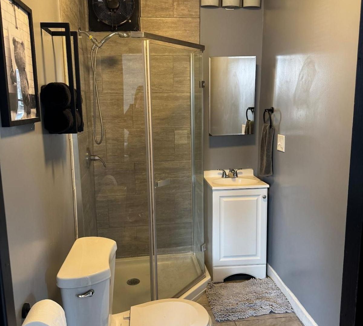 Apartment Cozy 3bd - Free Parking & Fast Wifi! Chicago