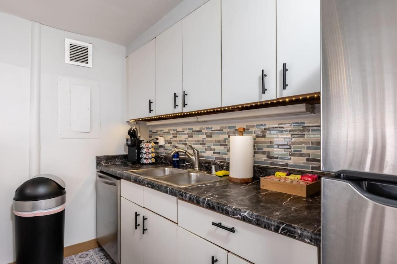 Spacious Downtown Penthouse Vintage, Gym & Balcony #3 * Chicago