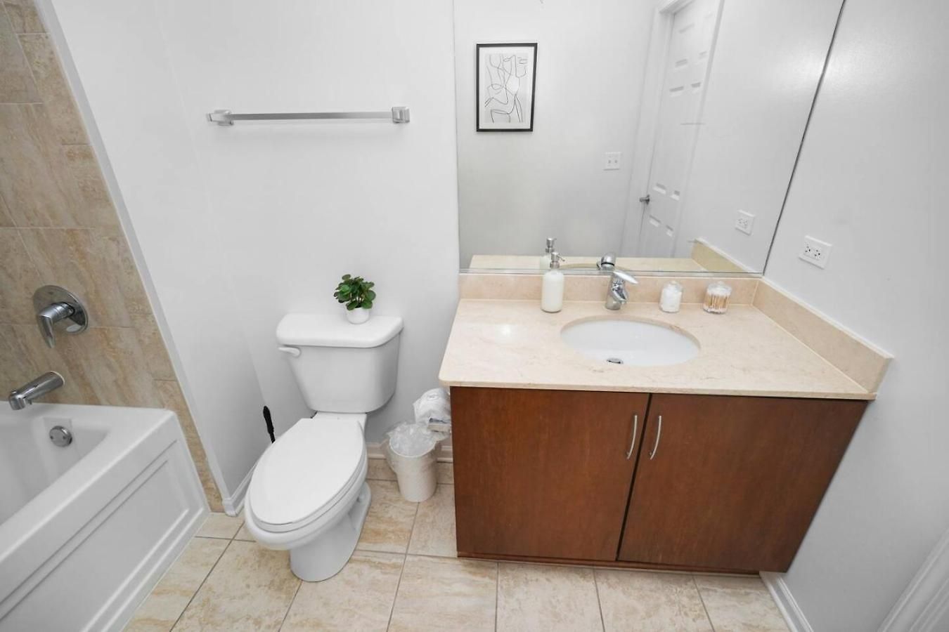 Apartment 29th Floor 2br Grant Park With Balcony, Gym *