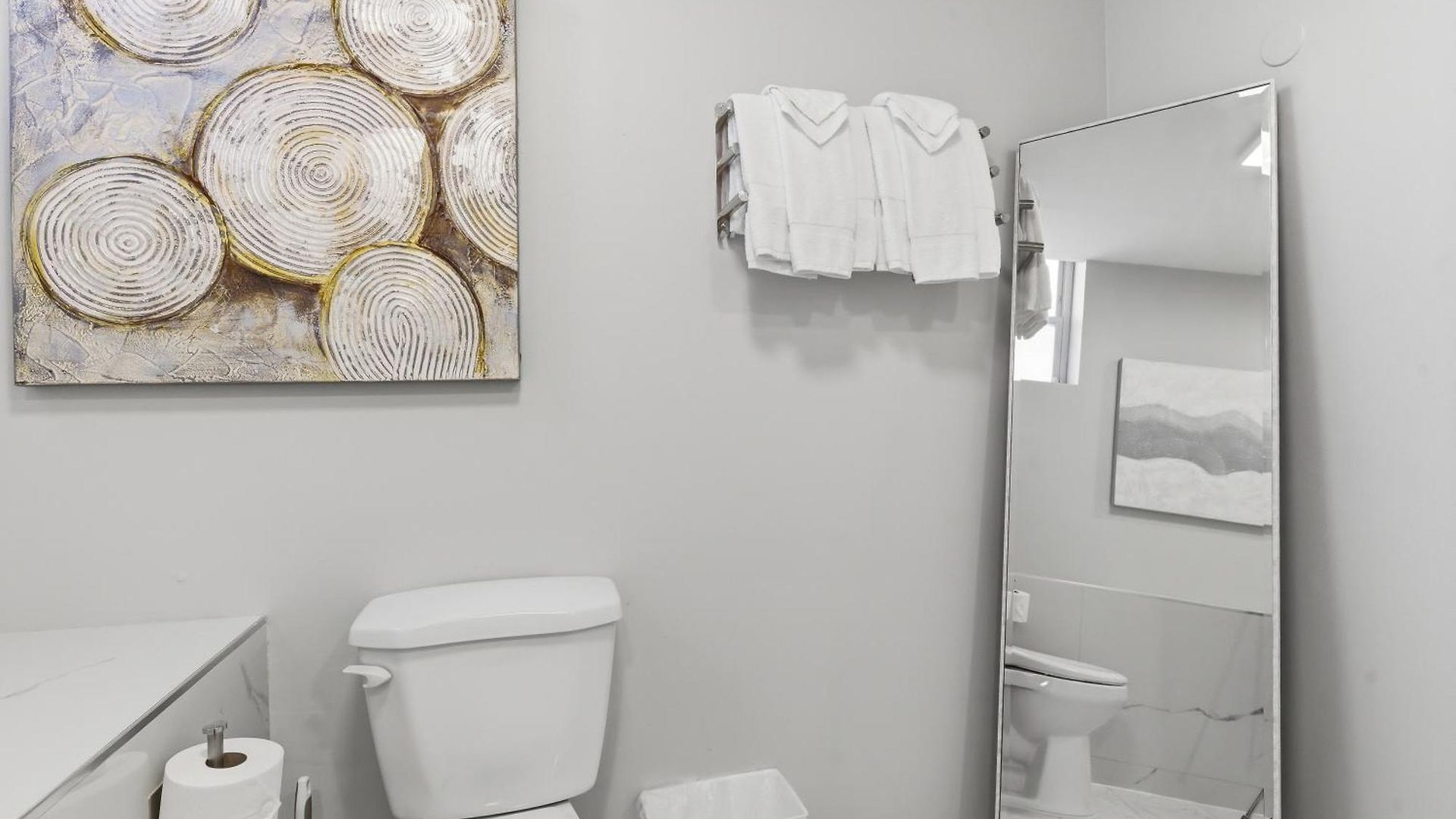 Apartment Ukrainian Village 2 Bd 2ba - Steps From Division *