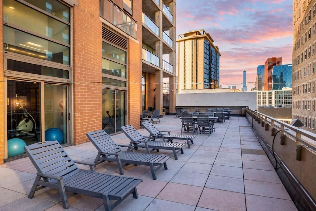 Apartment Modern 2br Skyline - 5 Min To Grant Park Chicago