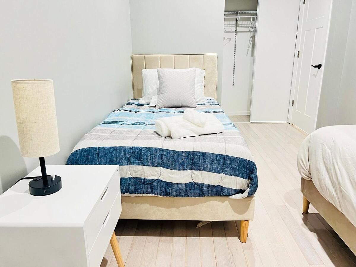 Apartment Modern 4br-3ba Near Public Transit And Wfh *