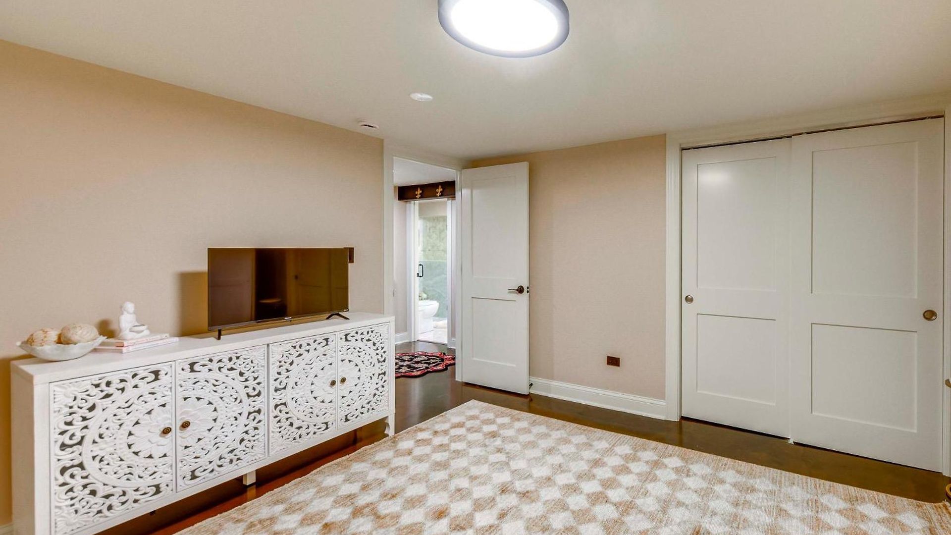 Cozy Retreat Near Wrigley & Universities Apartment Chicago