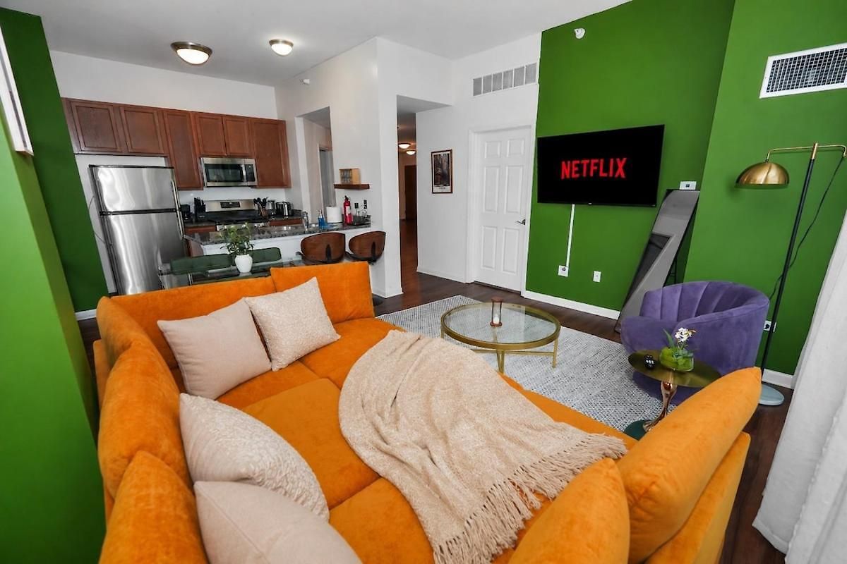 Skyline 2br On 20th Floor Near Grant Park With Paid Parking * Chicago