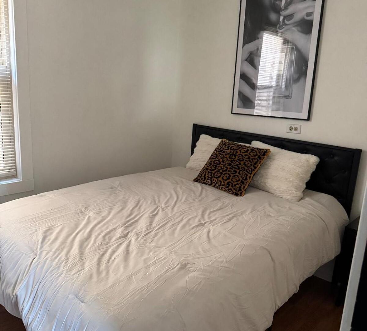 Cozy 3bd - Free Parking & Fast Wifi! Apartment *