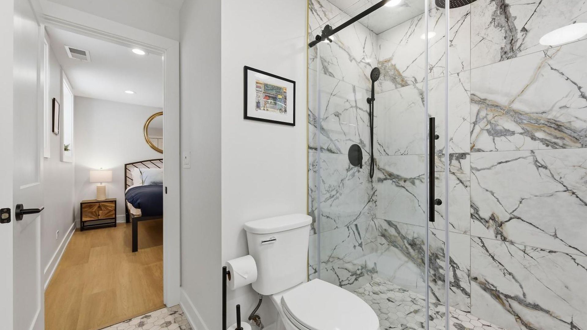 Newly Renovated 3br 2ba In Heart Of Andersonville Apartment *