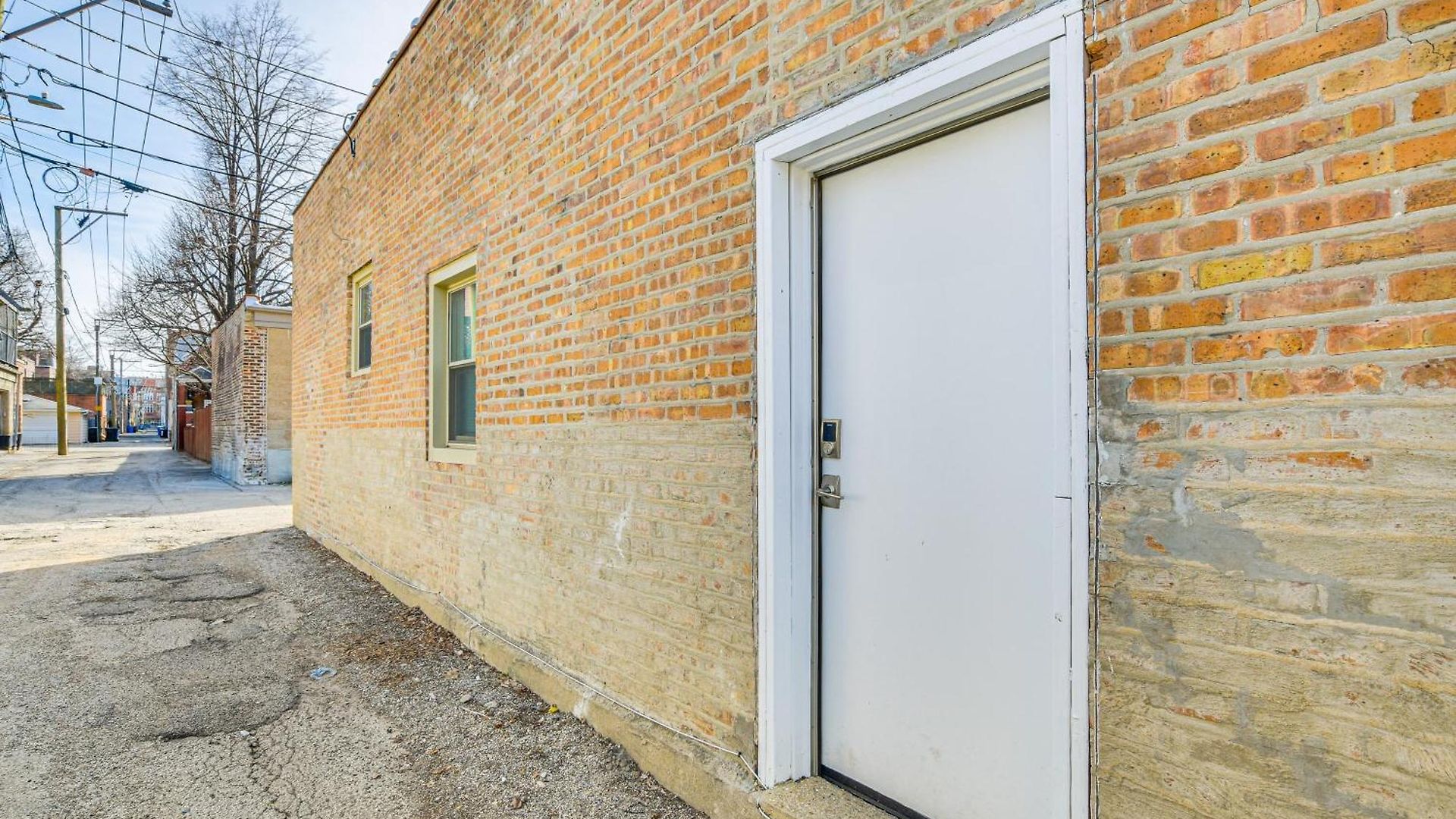Apartment Walk To Blue Line: Sleek In Bucktown! *