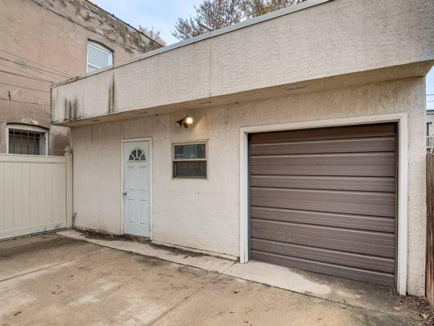 Spacious 3br Near Hyde Park Garage Pets Apartment Chicago