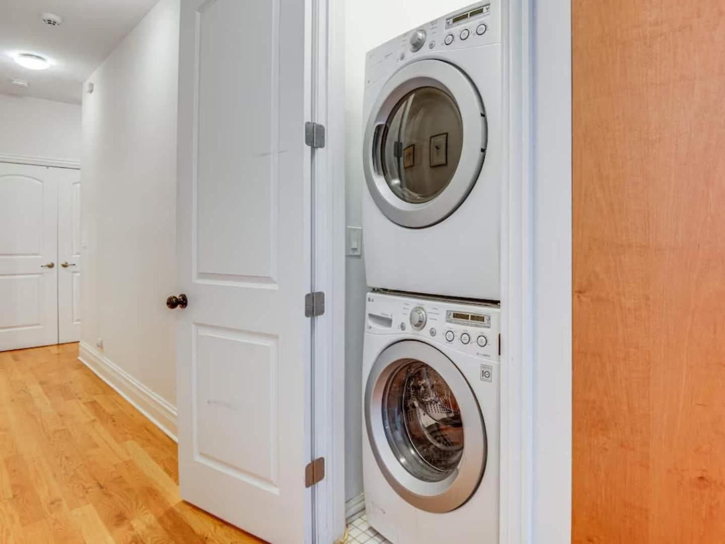 Apartment Spacious 3br Near Hyde Park Garage Pets *