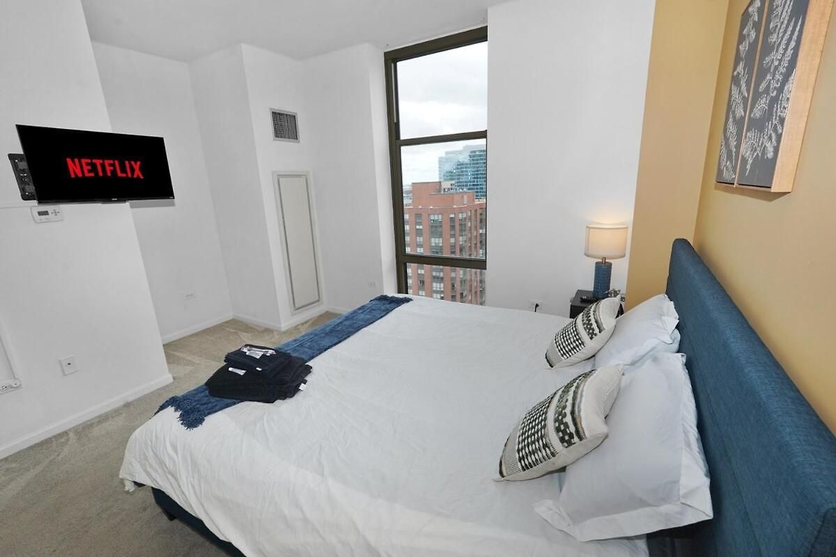 Apartment Luxury 21st Floor Skyline Views Near Grant Park *