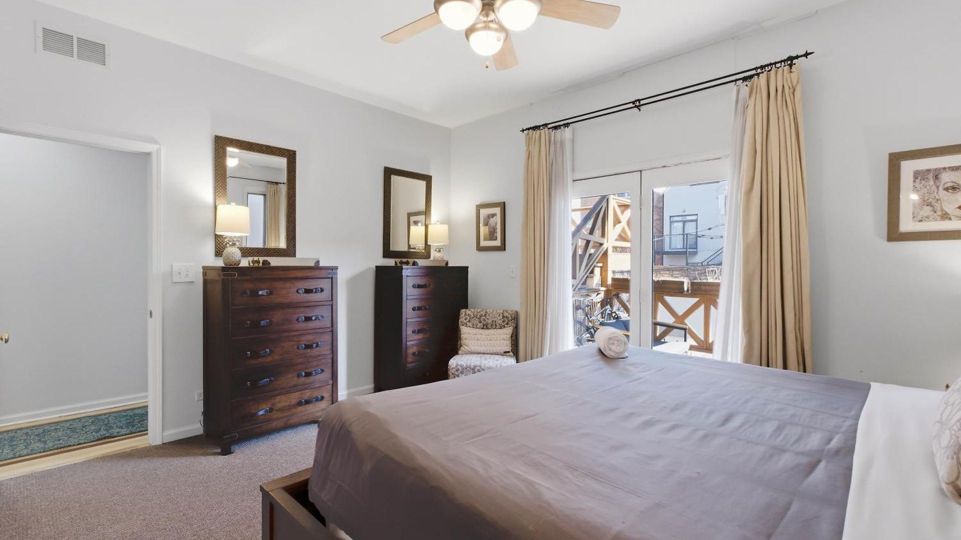 Heart Of East Village 2-bed 2-bath Peaceful Oasis Apartment