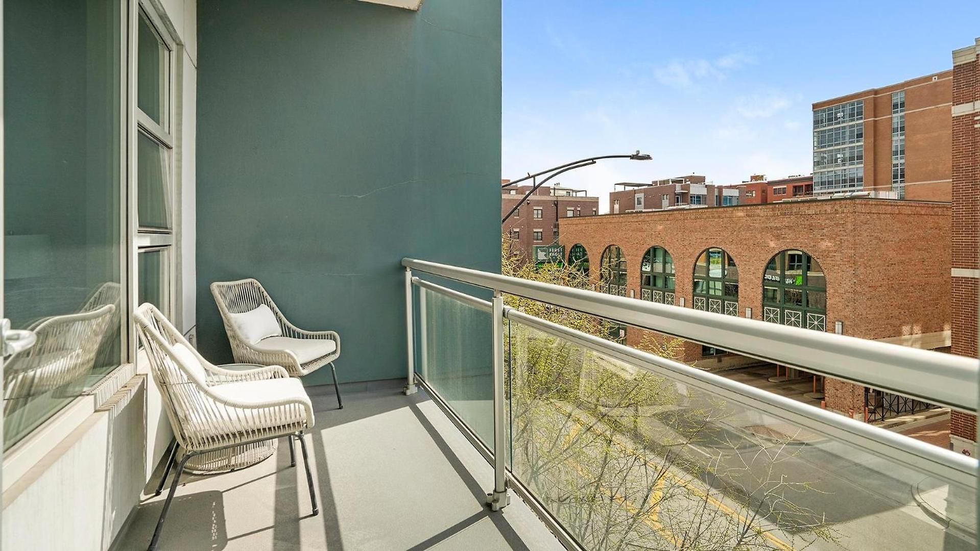 Apartment Landing Stylish 2bd Gym Rooftop Lounge
