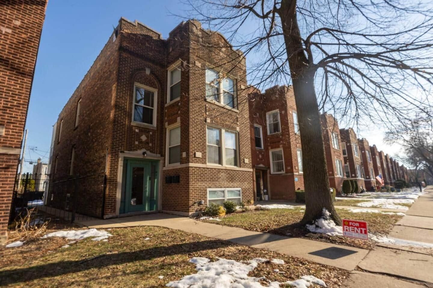 Modern 2br Avondale With Free Parking Near Cta *