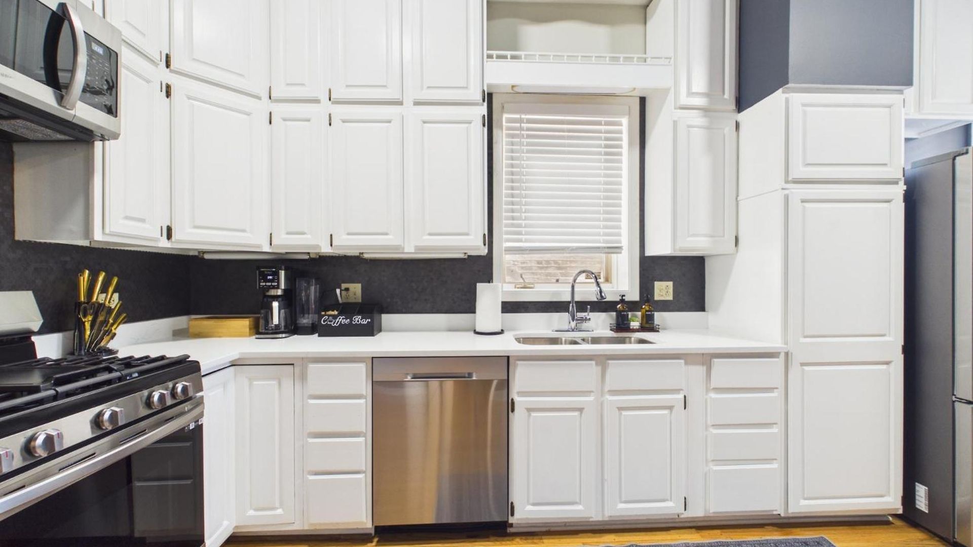 The Dakin Estate 4br Art Deco Speakeasy Duplex