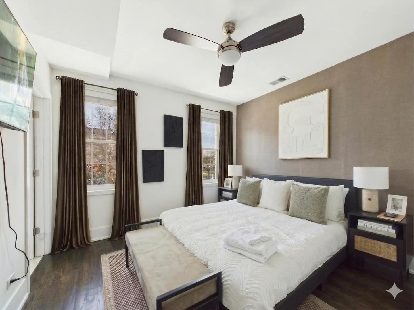 The Boho House Two Private Parking Apartment Chicago
