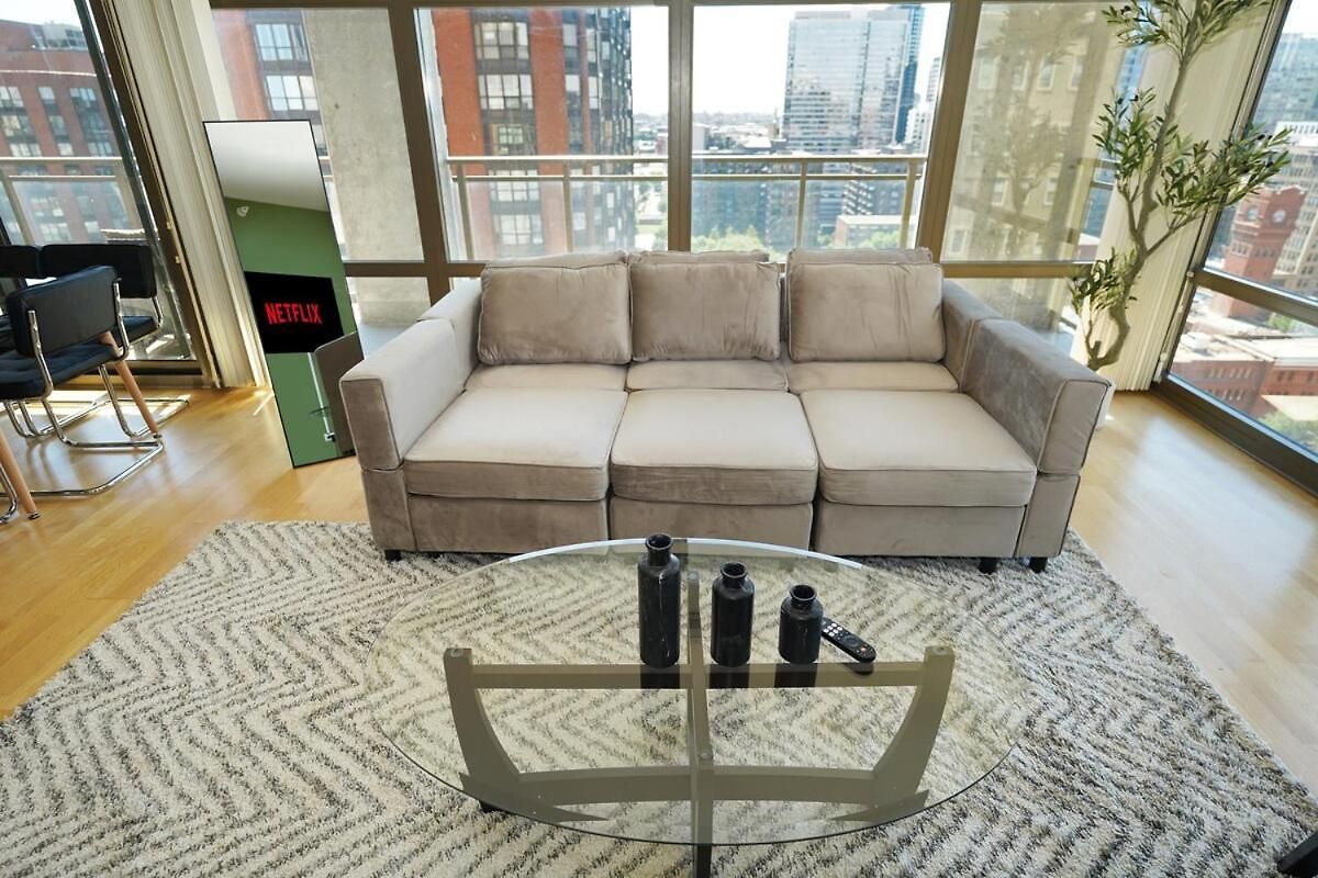 Apartment 18th Floor 2br Grant Park With Balcony, Gym