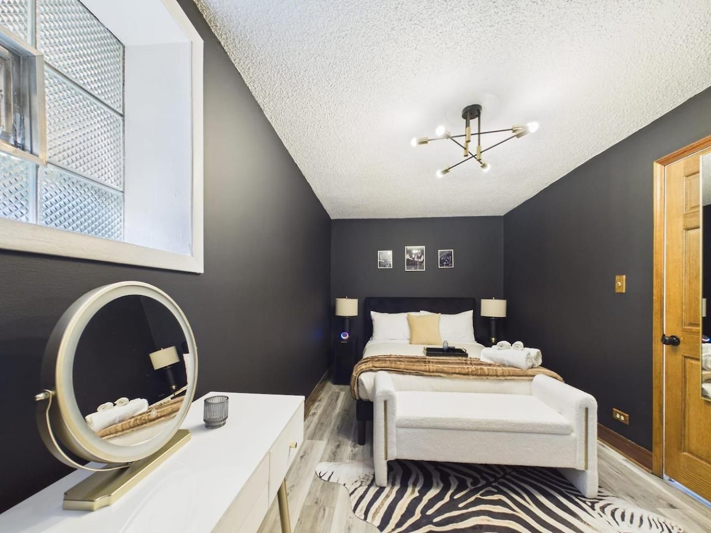 Luxury Wrigley Getaway 2br Parking Apartment Chicago