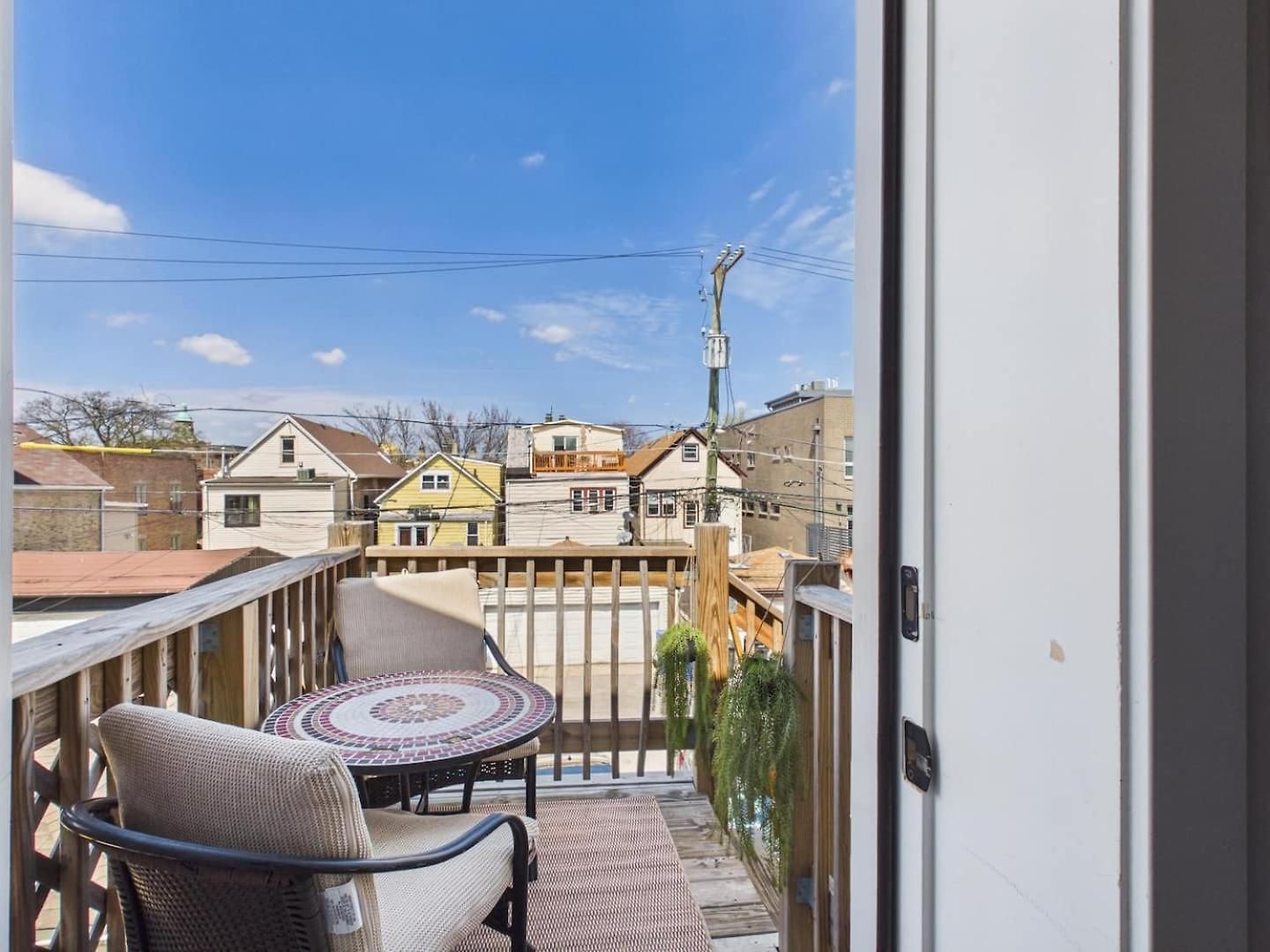 Zen Escape Patio Free Parking Apartment *