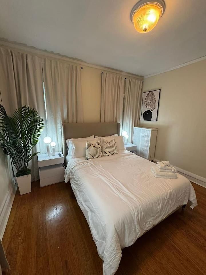 Walk To The • Private Office • 5br * Chicago