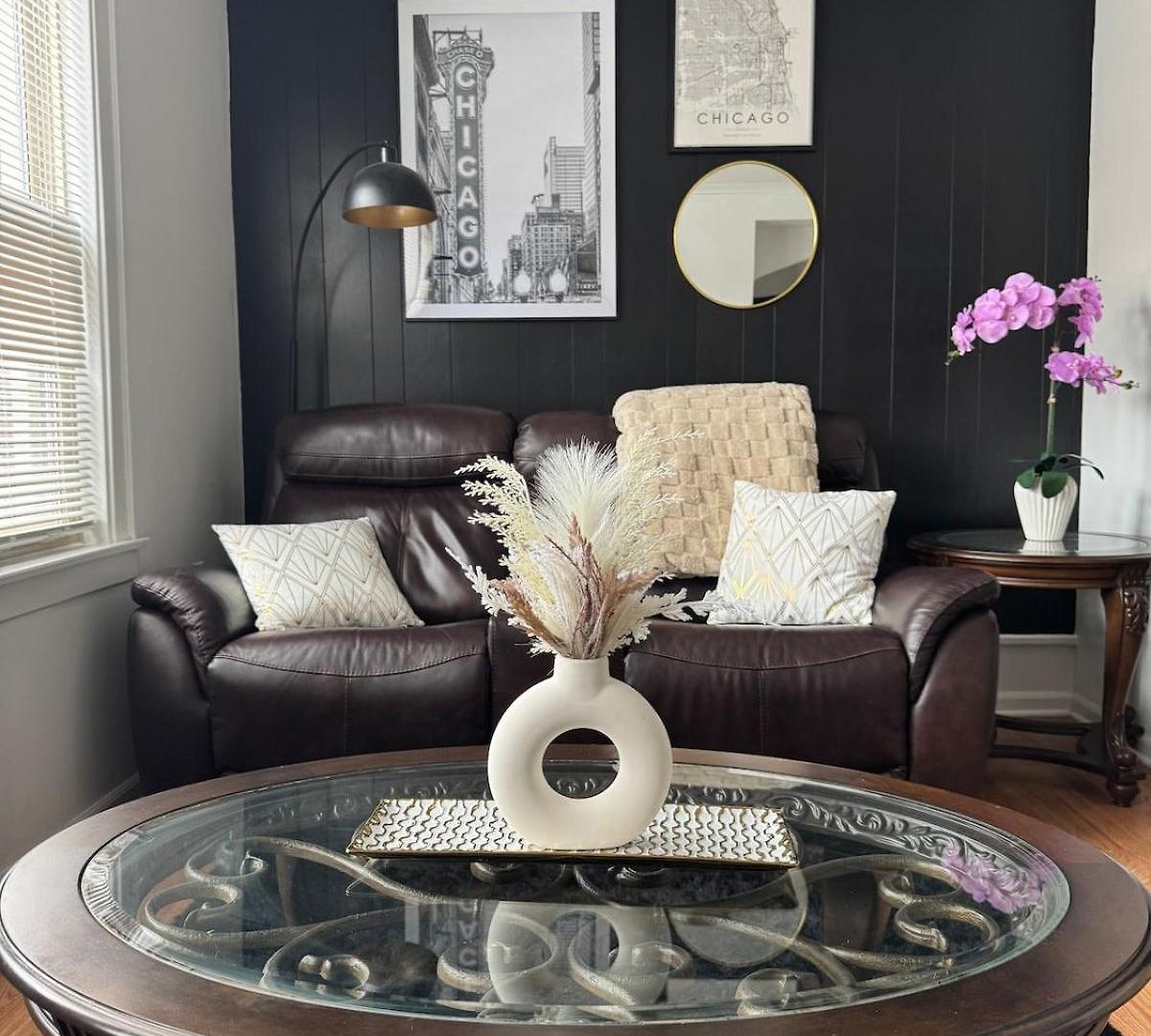 Cozy 3bd - Free Parking & Fast Wifi! Apartment