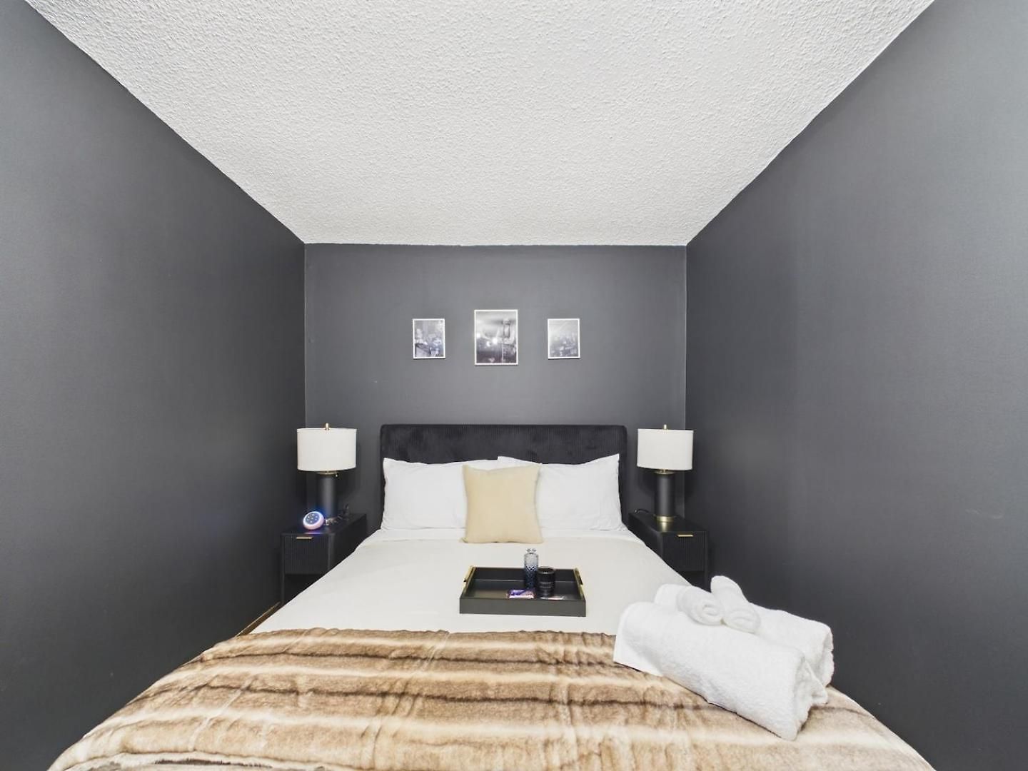 Wrigley Luxe 3br Free Parking Apartment *