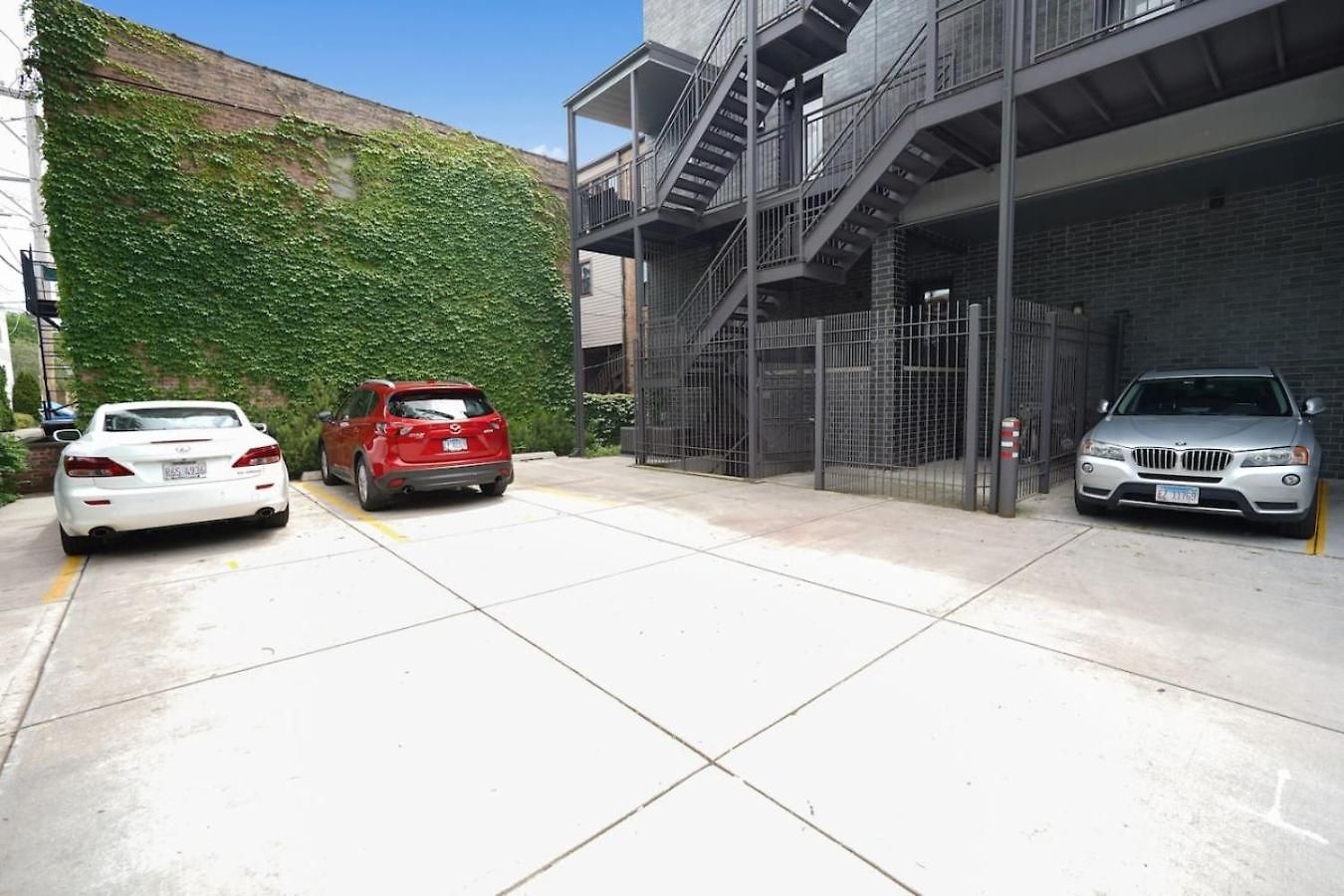 Spacious 4br West Loop Retreat With Optional Parking * Chicago