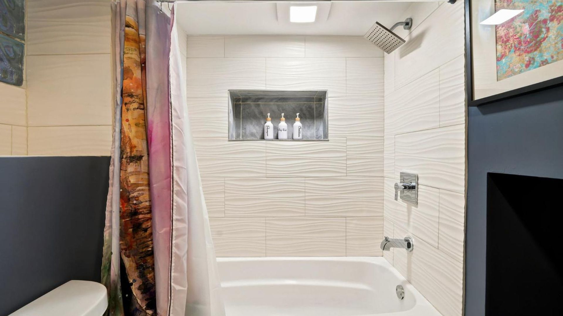 River West Retreat 2 Bedroom Garden Unit *