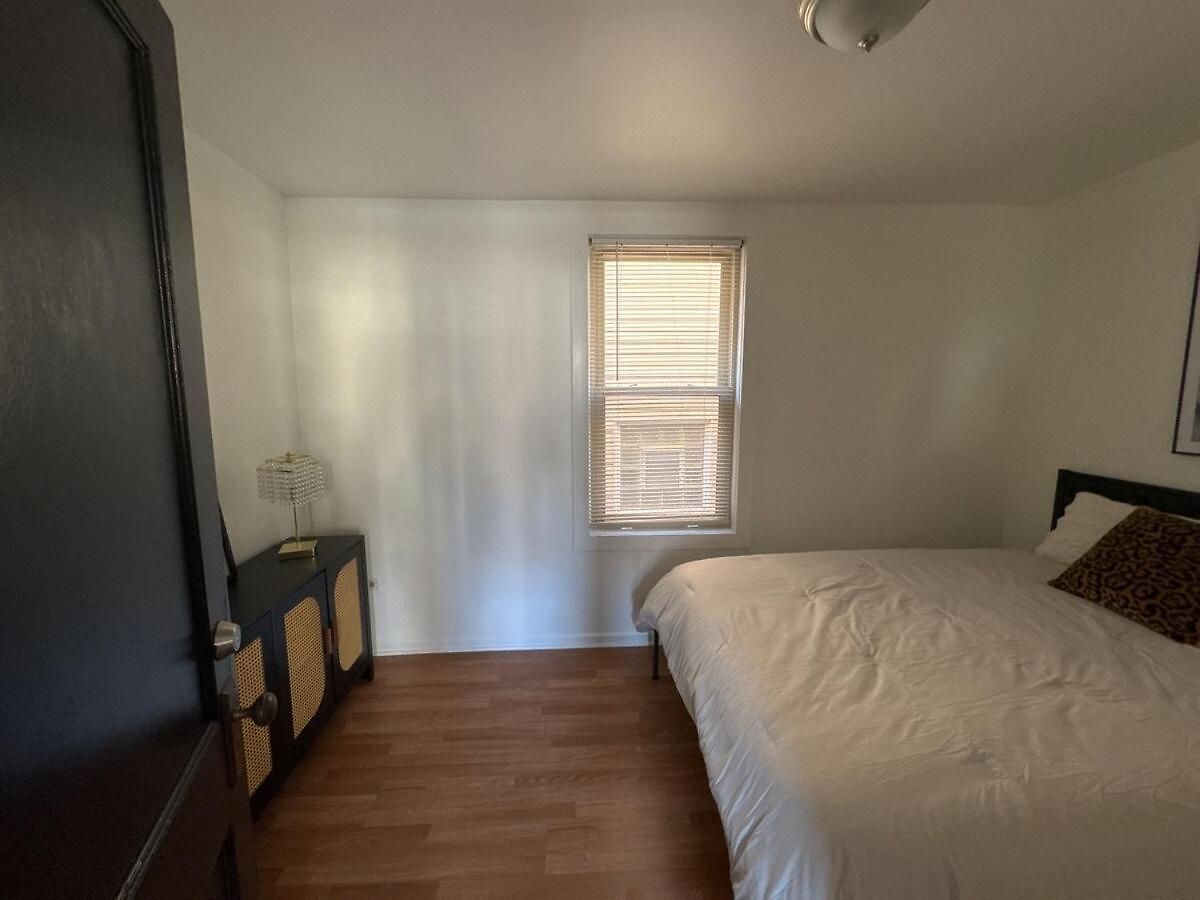 Cozy 3bd - Free Parking & Fast Wifi! Apartment *