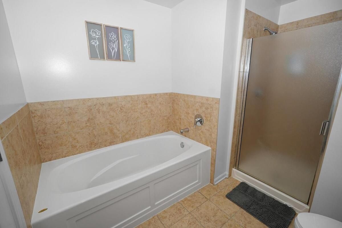 Apartment 18th Floor 2br Grant Park With Balcony, Gym *