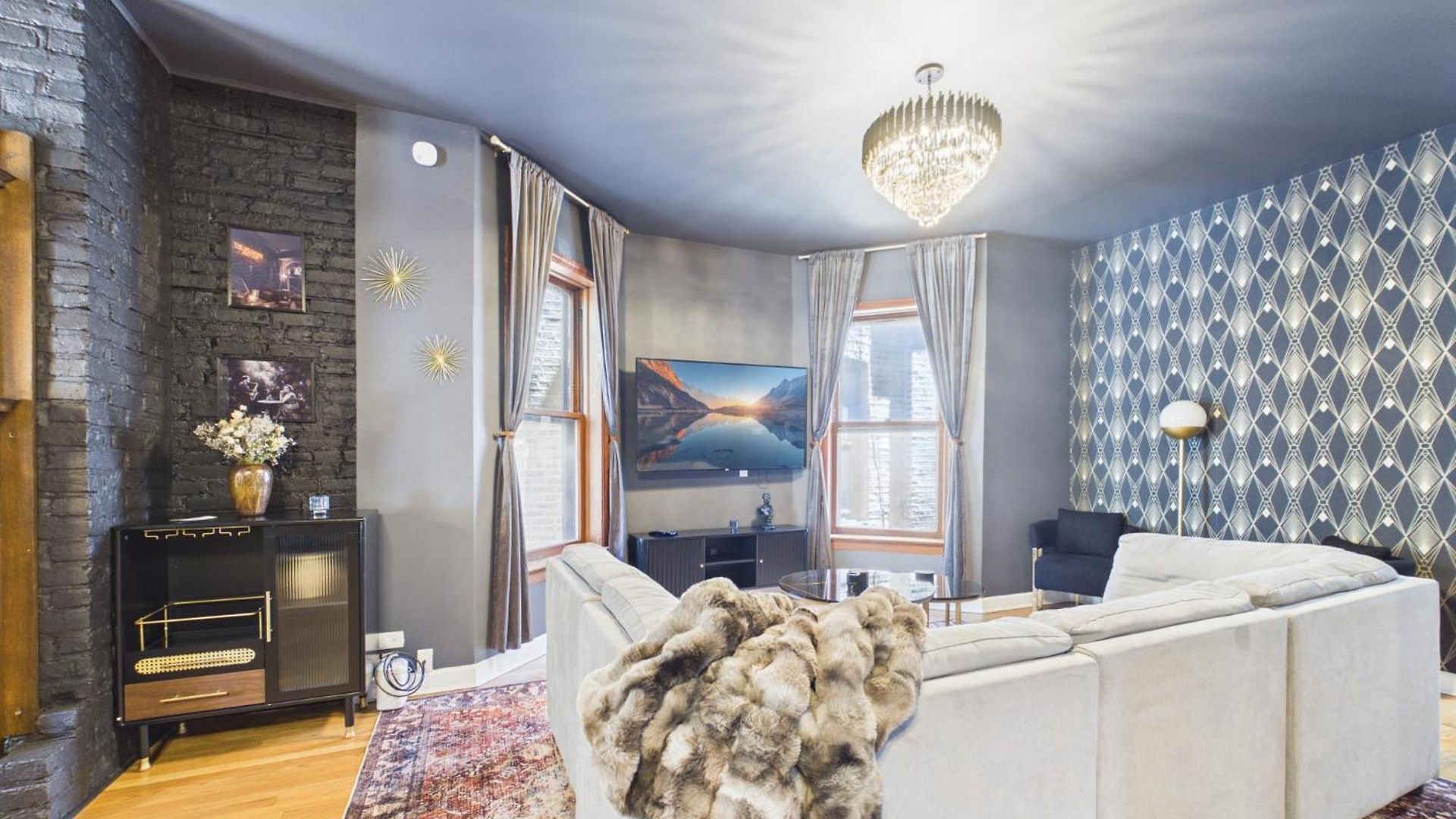 Apartment The Dakin Estate 4br Art Deco Speakeasy Duplex