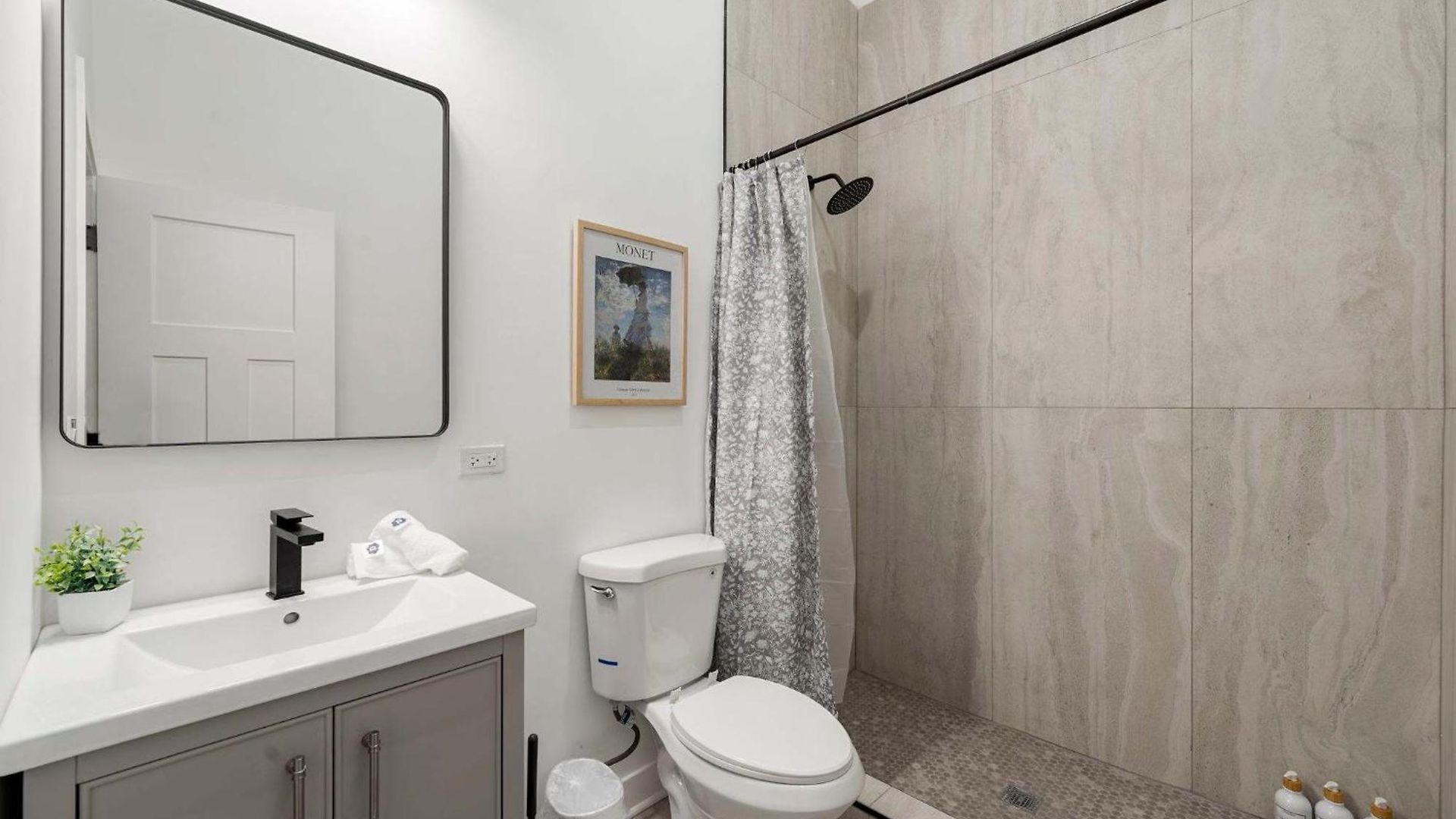 Apartment Spacious 3bd West Town Next To Kasama Chicago
