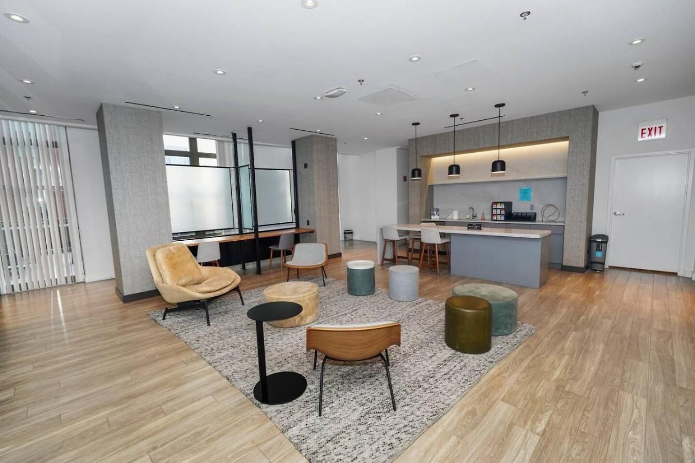 29th Floor 2br With Balcony And Gym Apartment Chicago